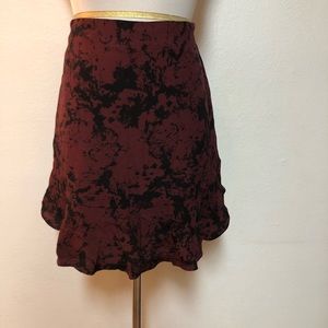 Banana Republic Size 14 Maroon Black Short Skirt